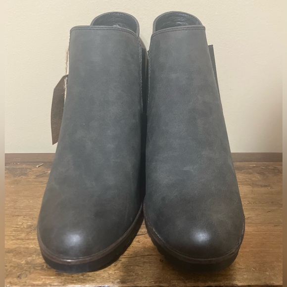 Vintage 93 Gray Ankle Booties - Picture 1 of 6